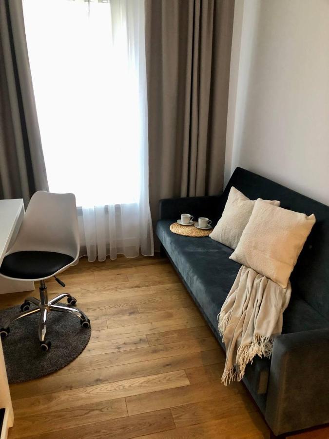 Apartaments Airport Okecie Premium Varsóvia Exterior foto